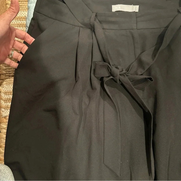ASOS Dress Pants Women's Black
Wide Leg - Picture 8 of 11